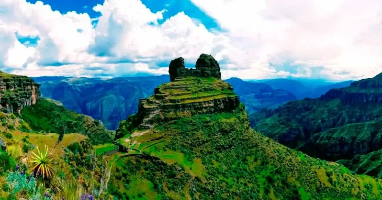 Waqrapukara Inca Horn Ruins Cusco 1